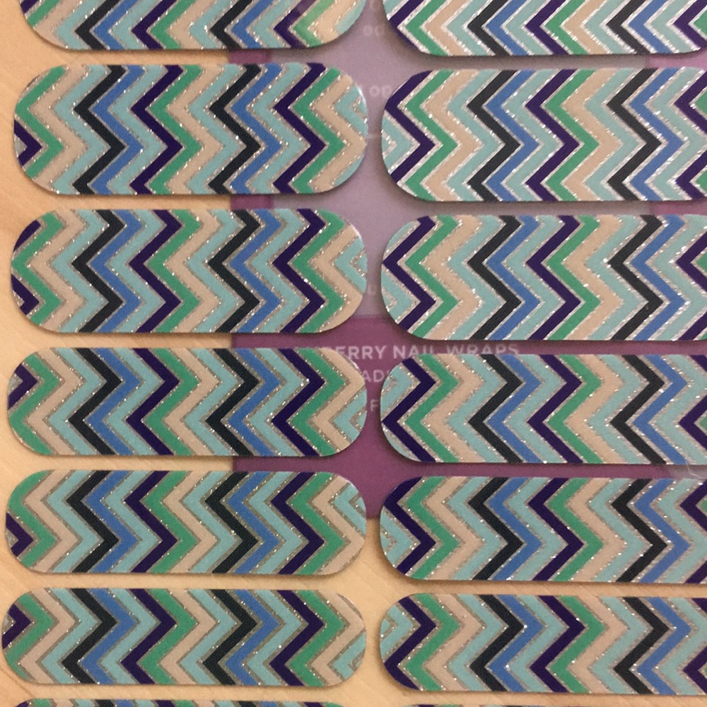 Nail Wraps - Picture 2 of 3